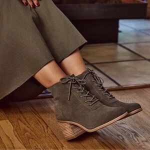 Toms Women's Evelyn Olive Heeled Boot